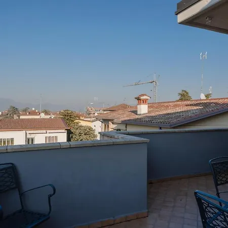Attico In Centro A Desenzano Del Garda *