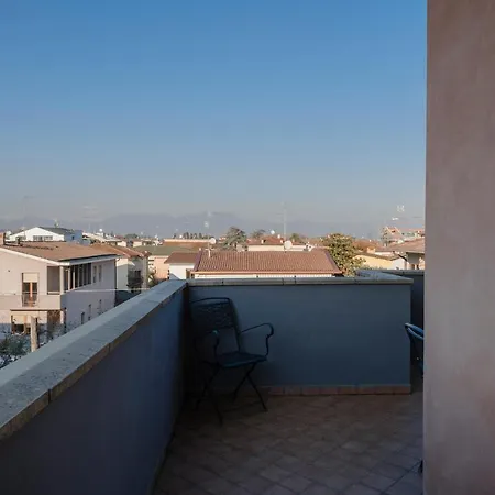 Attico In Centro A Desenzano Del Garda Apartment *